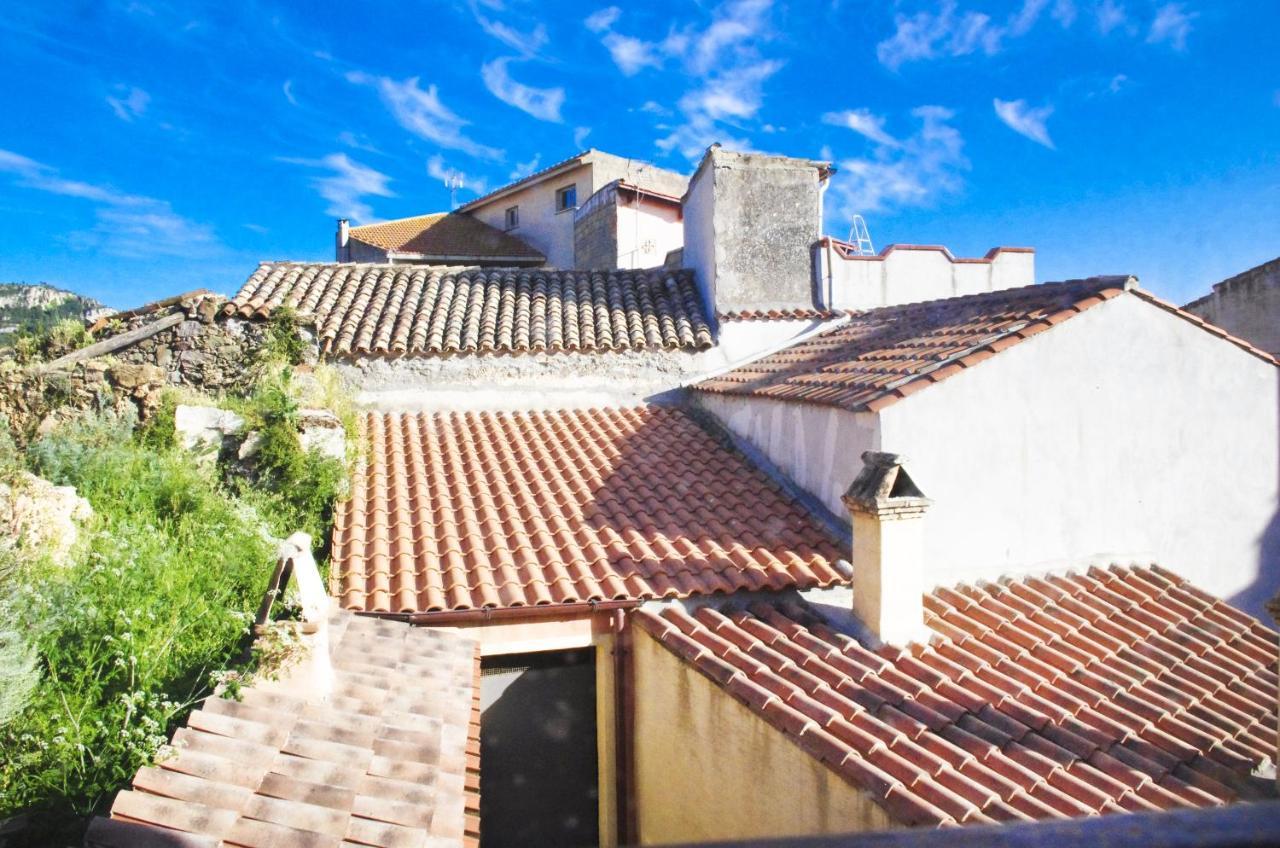 Casa De Ajala - B&B De Charme In Antica Dimora Totalmente Ristrutturata E Dotata Di Tutti I Confort Bagni Privati Spazio Living Patio Esterno Ambienti Climatizzati Degustazioni Prodotti Locali Làconi Eksteriør bilde
