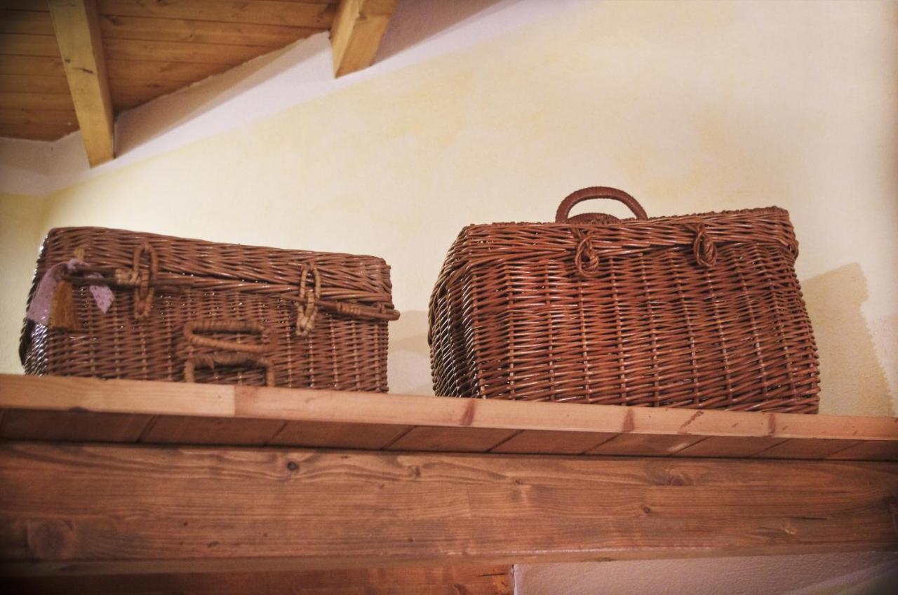 Casa De Ajala - B&B De Charme In Antica Dimora Totalmente Ristrutturata E Dotata Di Tutti I Confort Bagni Privati Spazio Living Patio Esterno Ambienti Climatizzati Degustazioni Prodotti Locali Làconi Eksteriør bilde