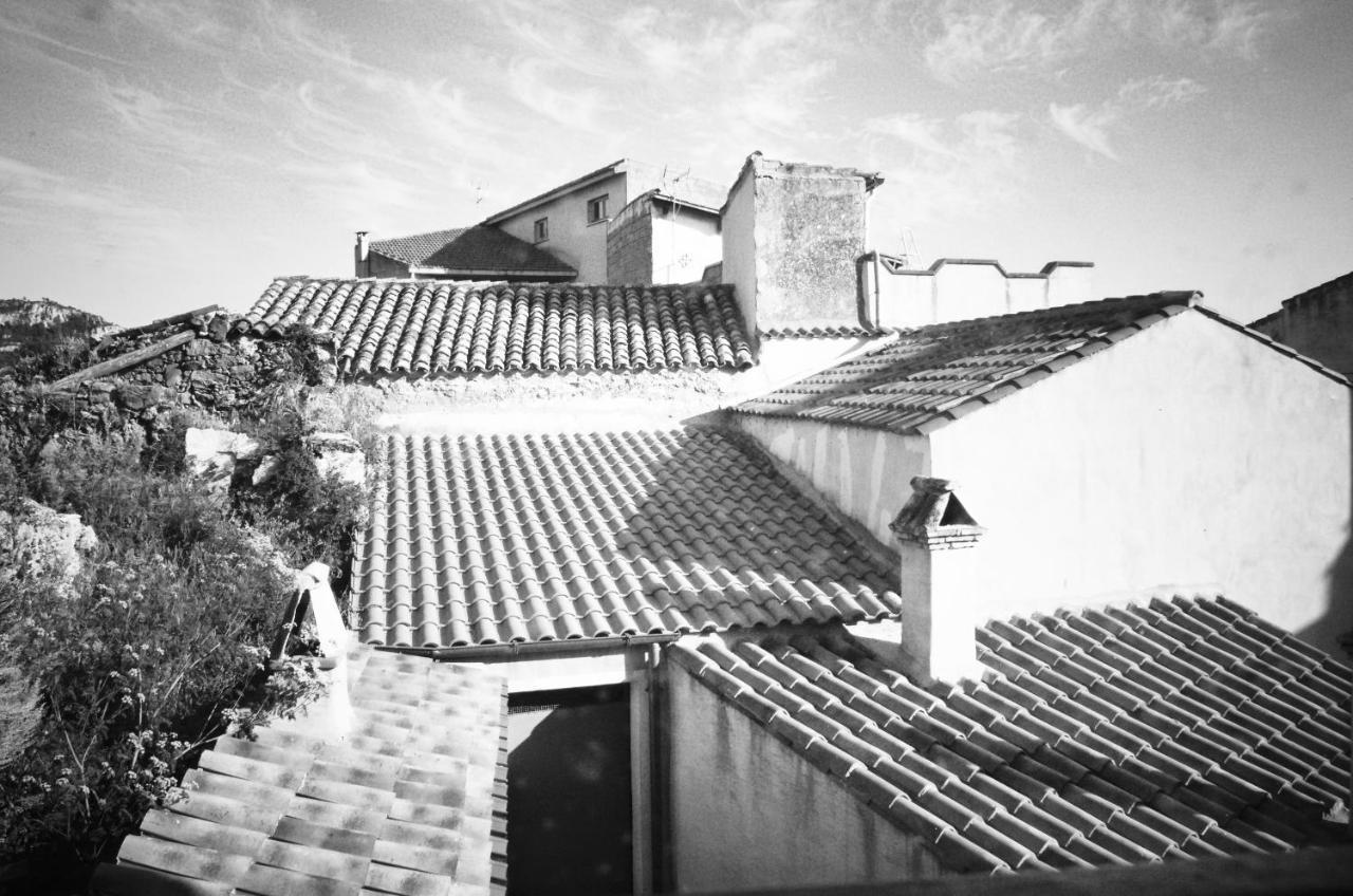 Casa De Ajala - B&B De Charme In Antica Dimora Totalmente Ristrutturata E Dotata Di Tutti I Confort Bagni Privati Spazio Living Patio Esterno Ambienti Climatizzati Degustazioni Prodotti Locali Làconi Eksteriør bilde